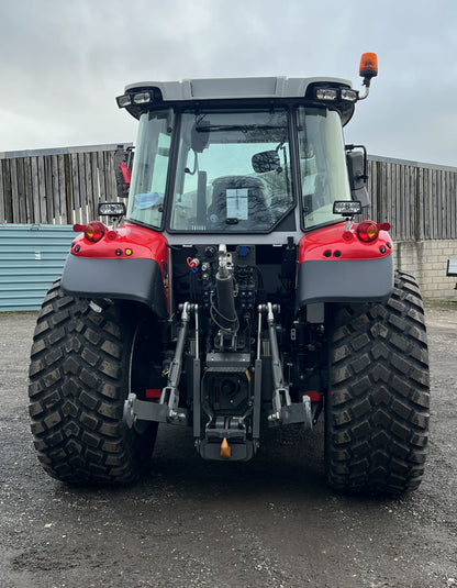 Massey Furguson 5s 105