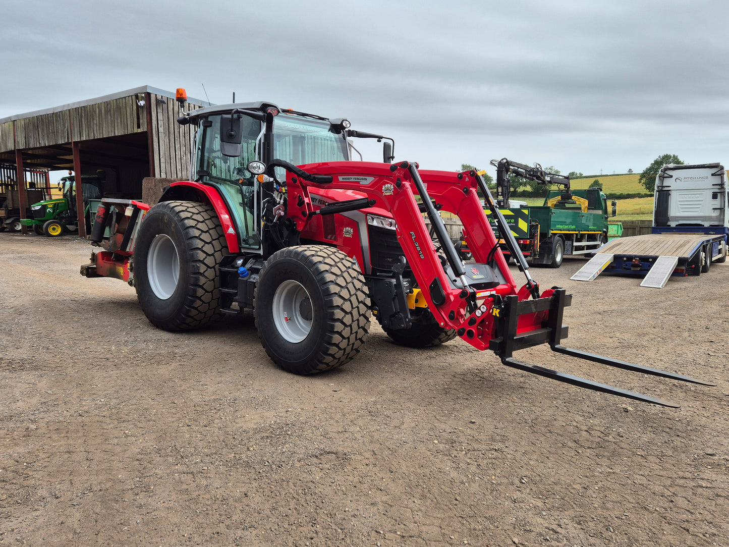 Massey Ferguson 5m 115